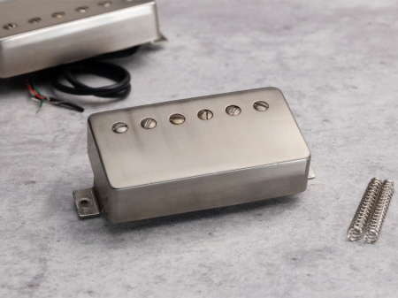 aged-nickel-neck.jpg